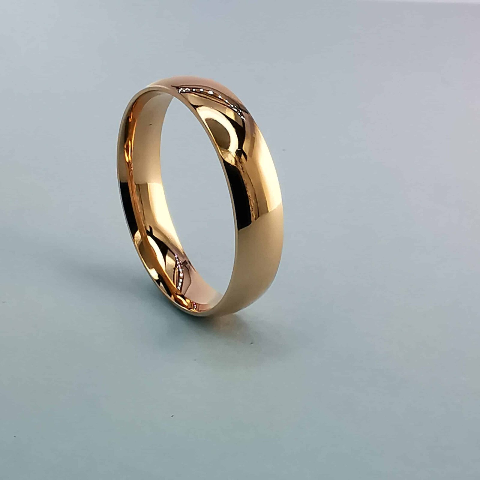 Klasikinis vestuvinis žiedas su komfortu 5mm pločio — Juvelyrika Baltijos Perlas —