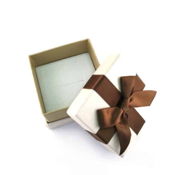 Popierinė dėžutė su kaspinėliu | Juvelyrika Baltijos Perlas |