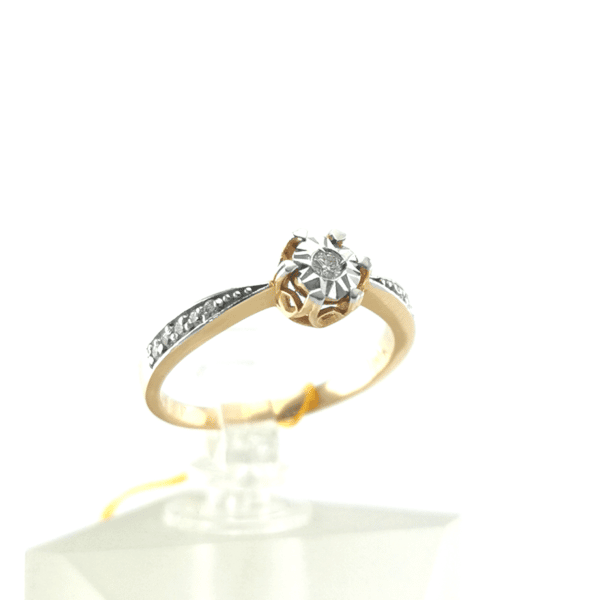 Auksinis žiedas su briliantais — Juvelyrika Baltijos Perlas —