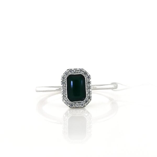 Auksinis žiedas su smaragdu — Juvelyrika Baltijos Perlas —