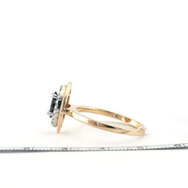 Auksinis žiedas su oniksu ir cirkoniu | Juvelyrika Baltijos Perlas |