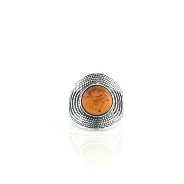 Sidabrinis žiedas su gintaru | Juvelyrika Baltijos Perlas |